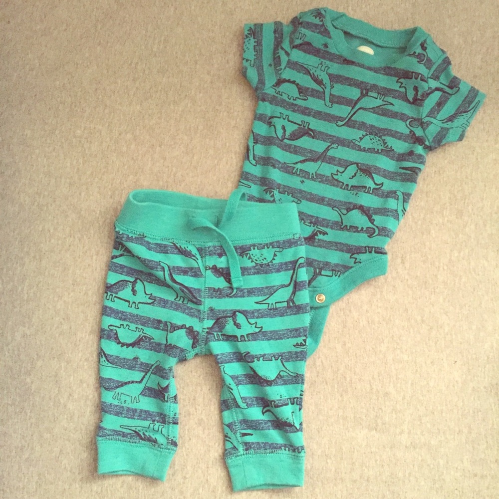 0-3 Months 2 Piece Old Navy Outfit